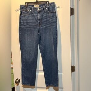 Madewell curvy perfect vintage straight jean size 32